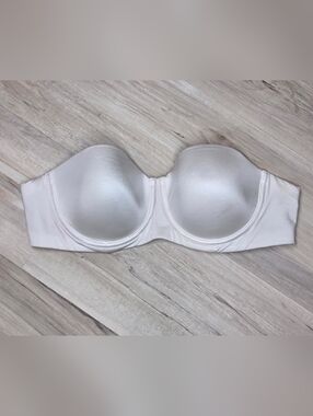 Auden Strapless Padded Underwire Bra in White/Cream 38B